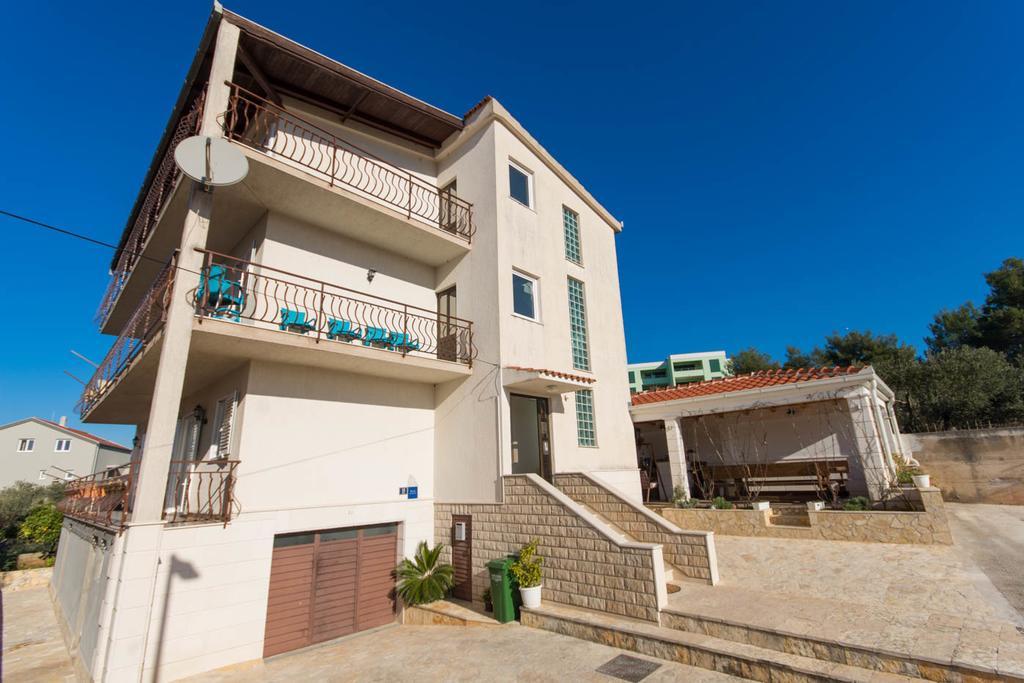 Apartmani Gaube Trogir Exterior photo