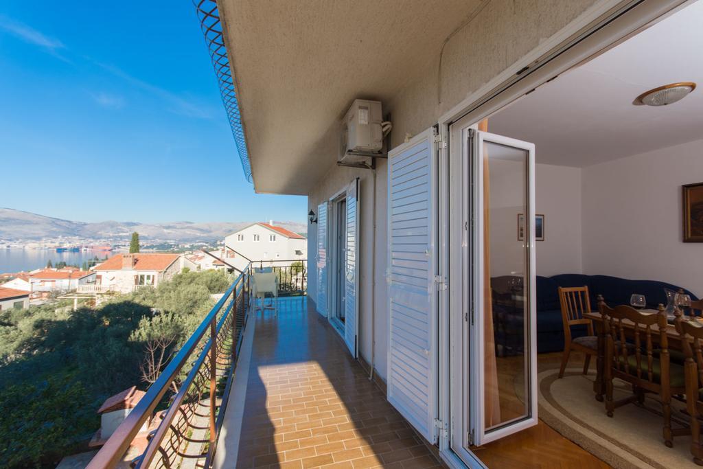 Apartmani Gaube Trogir Exterior photo