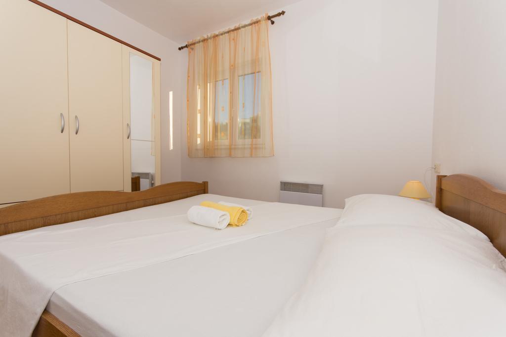 Apartmani Gaube Trogir Exterior photo